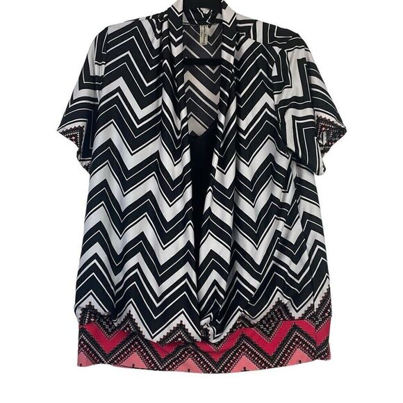 Per Seption Women's Chevron-Print Short Sleeve Layered Blouse Black & White 1X - Picture 1 of 10